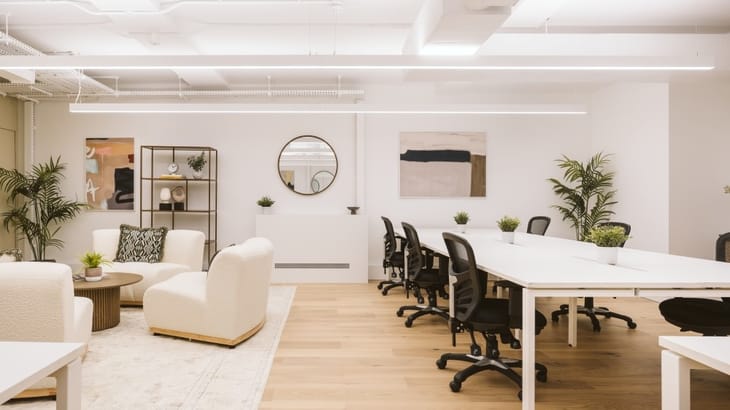 Atlas Properties - Hatch (Managed  2,153 sqft) - 18 Clerkenwell Close, EC1R 0QN - Farringdon image 3