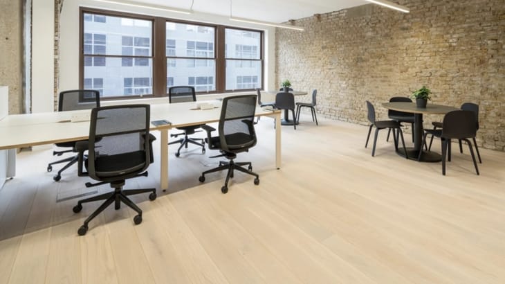 Workthere (Managed 1,688 sqft) - Lamplighter Works - 49-51 Farringdon Rd, EC1M 3JB - Farringdon image 1