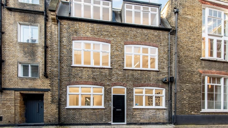 DESKIN - 13 David Mews, W1U 6EQ - Baker Street image 6