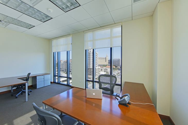 Platinum Business Center - Ponce de Leon Blvd - Coral Gables - FL image 6