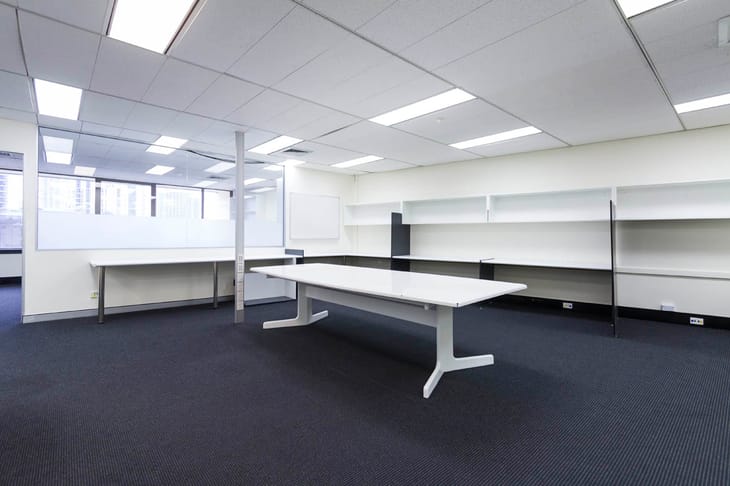 Surfers Paradise Executive Offices - Cavill Avenue - Surfers Paradise - QLD image 9