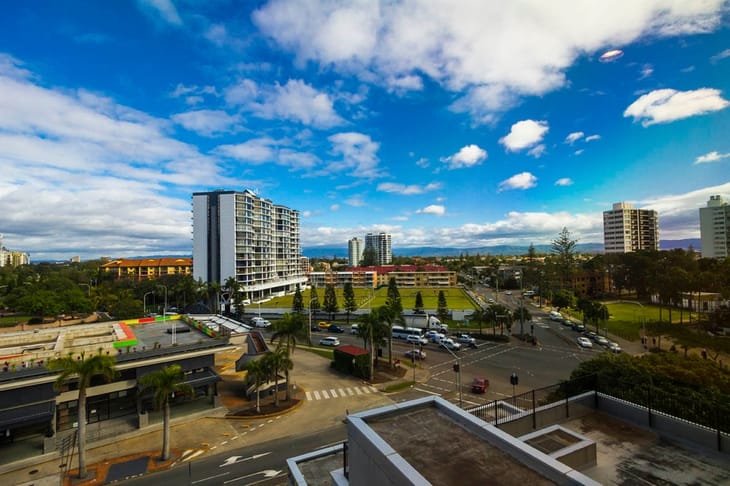 Surfers Paradise Executive Offices - Cavill Avenue - Surfers Paradise - QLD image 12