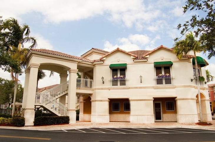 Weston Town Center Executive Suites - 1792 Bell Tower Lane - Weston - FL image 2