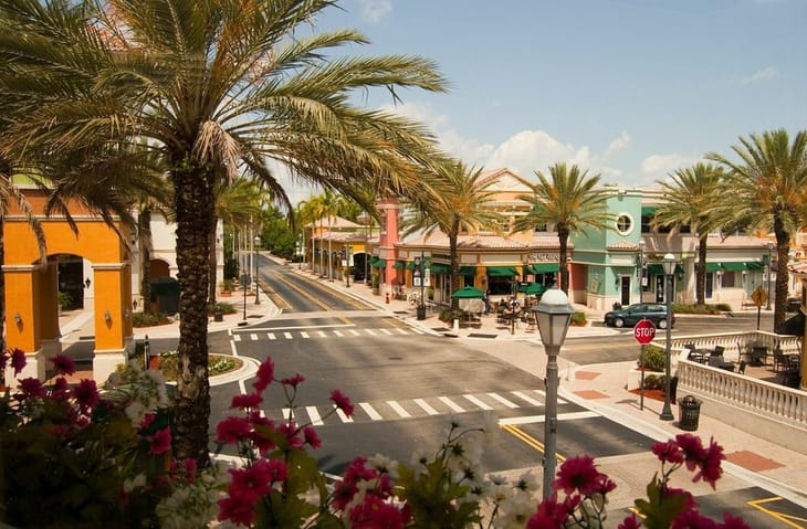 Weston Town Center Executive Suites - 1792 Bell Tower Lane - Weston - FL image 3