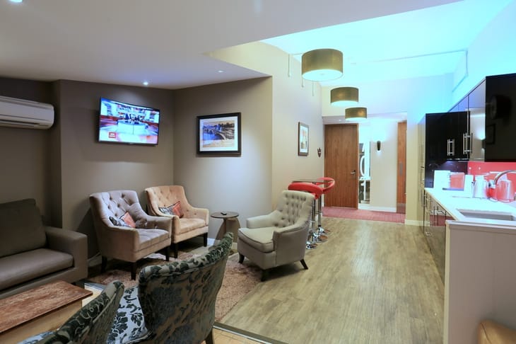 Ocubis - Riverbank House - 1 Putney Bridge Approach, SW6 - Fulham image 2