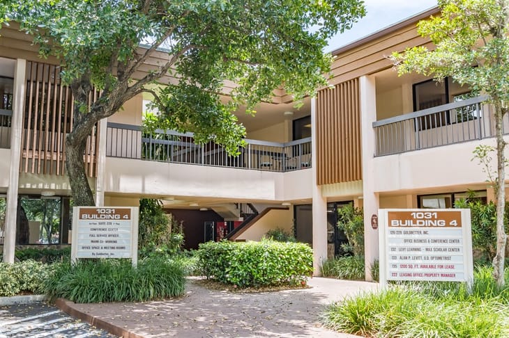 Goldbetter, Inc. - Professional Offices at the California Club - Ives Dairy Rd - Miami image 1