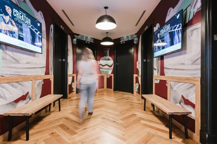 wework - E 57th St - New York City image 7