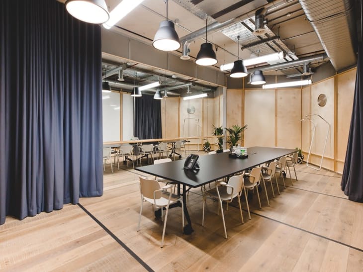 FORA - White Collar Factory - 1 Old Street Yard, EC1 - Old Street (private, hot-desk) image 1