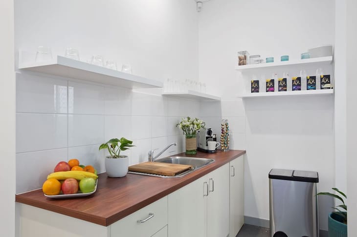 Studio 42 Workspaces - 42 Manilla Street - East Brisbane - QLD image 8