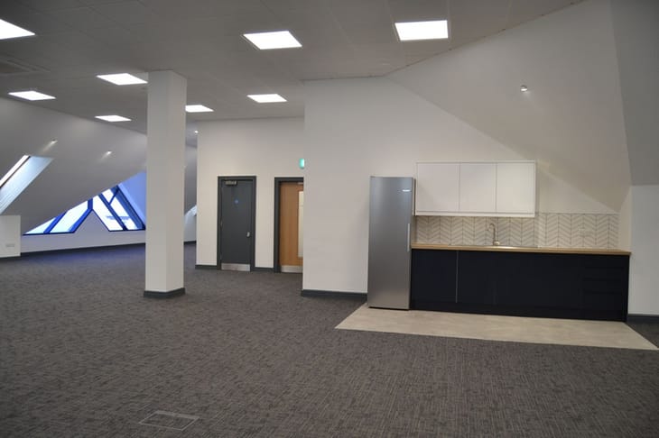 BizSpace - Cumberland House - 35 Park Row, NG1 - Nottingham image 5