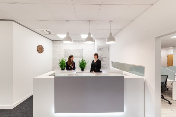 Regus - Geneva Business Terminal - Rue de Pré-Bois 14 - Meyrin image 3