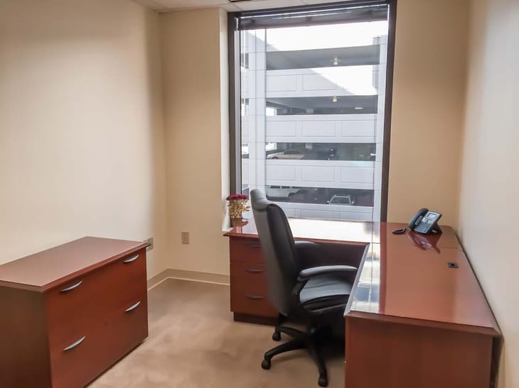 Town Center Office Suites - One Columbus Center, Virginia Beach image 5