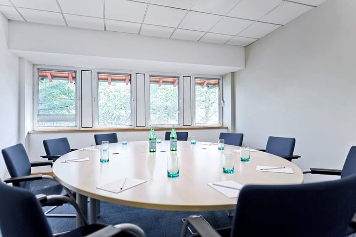 IWG (Regus) - NEC/Airport Waterside Centre - Solihull Parkway, B37 - Birmingham image 3