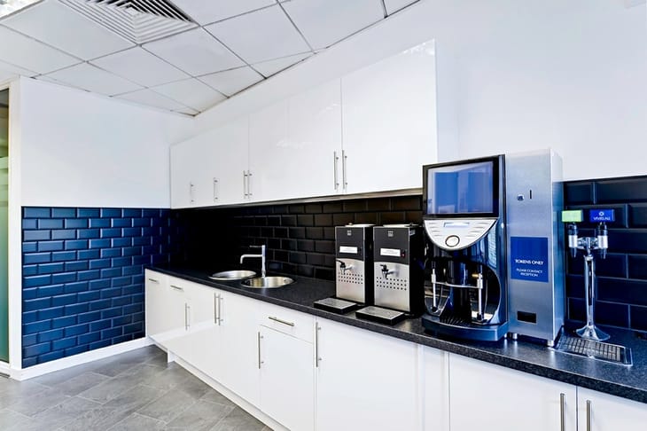 IWG (Regus) - NEC/Airport Waterside Centre - Solihull Parkway, B37 - Birmingham image 9