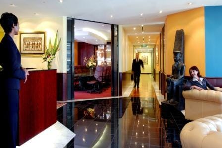 Servcorp - Commercial Bank Plaza, West Bay - Qatar image 2