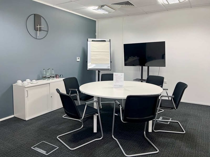 IWG (Regus) - Gateway House - Penman Way, LE19 - Leicester image 10