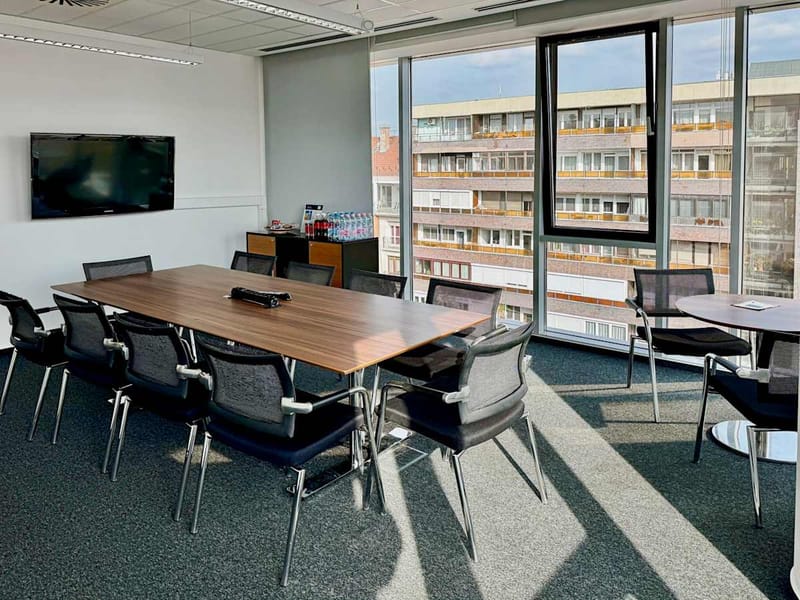 Regus - Allee Corner - Október huszonharmadika, Budapest image 10