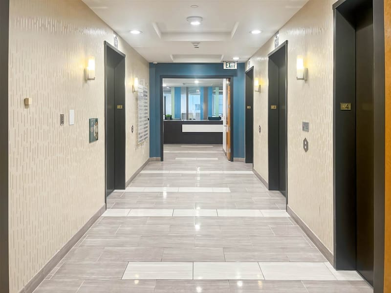 Regus - Emerald Plaza Center - San Diego image 12
