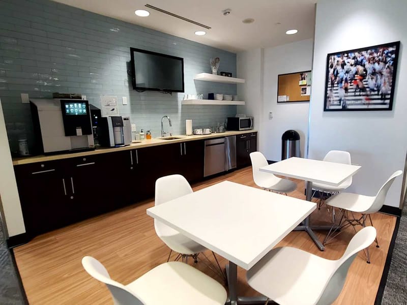 Regus - John Wayne Airport - MacArthur Court - Newport Beach image 6