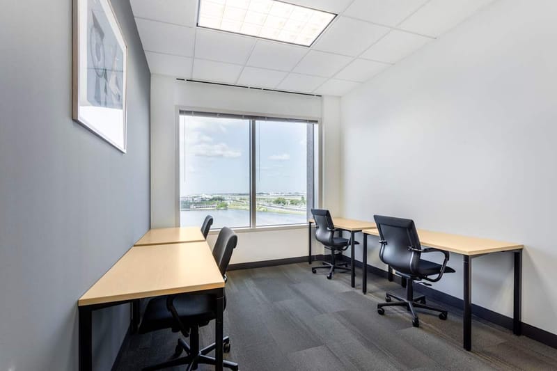 Regus - Blue Lagoon- Miami Airport Center - Blue Lagoon Dr - Florida image 9
