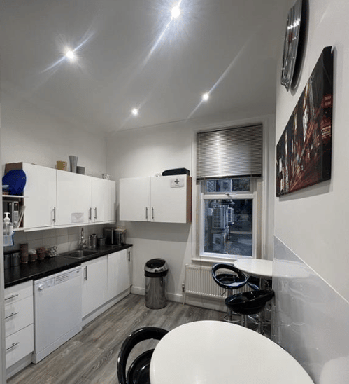 OfficeFront - Daws House, NW7 - Mill Hill image 6