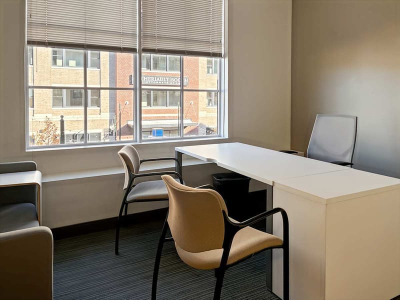 Regus - St Charles - The Plaza - Illinois Street, St Charles - IL image 4