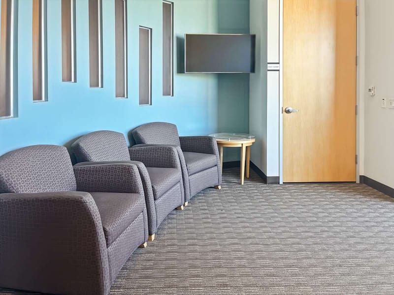 Regus - St Charles - The Plaza - Illinois Street, St Charles - IL image 5