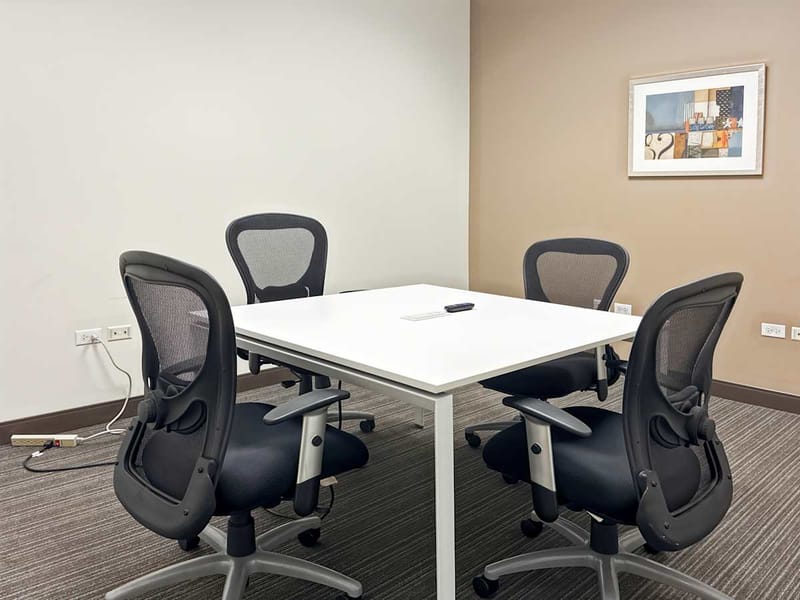 Regus - St Charles - The Plaza - Illinois Street, St Charles - IL image 9