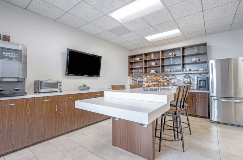 Premier Workspaces - 23C - Newport Beach - CA - 23 Corporate Plaza Drive image 6