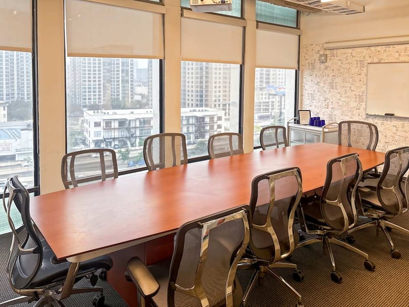 Regus - 2100 West Loop South - Houston - Uptown image 3