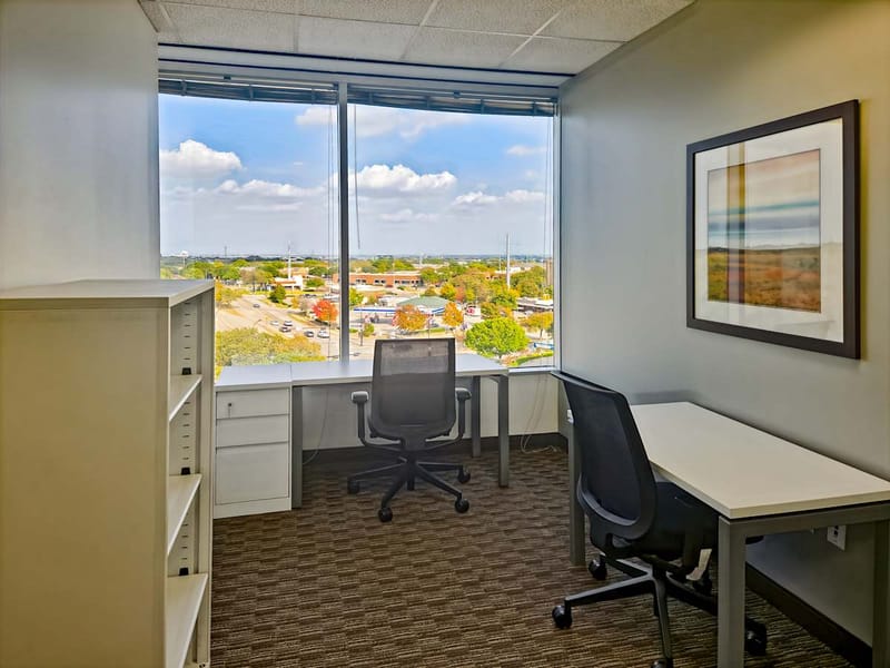 Regus -  - 2000 East Lamar Blvd - Arlington image 4