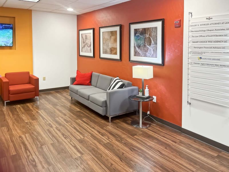 Regus - Eisenhower Pkwy - Roseland image 5