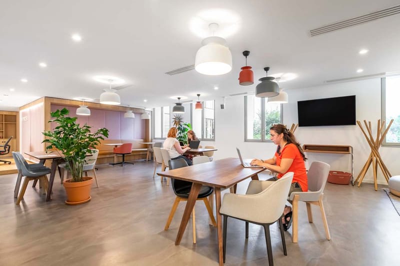 Spaces (Regus) - 54 Rue de Londres, 75009 - Paris image 4