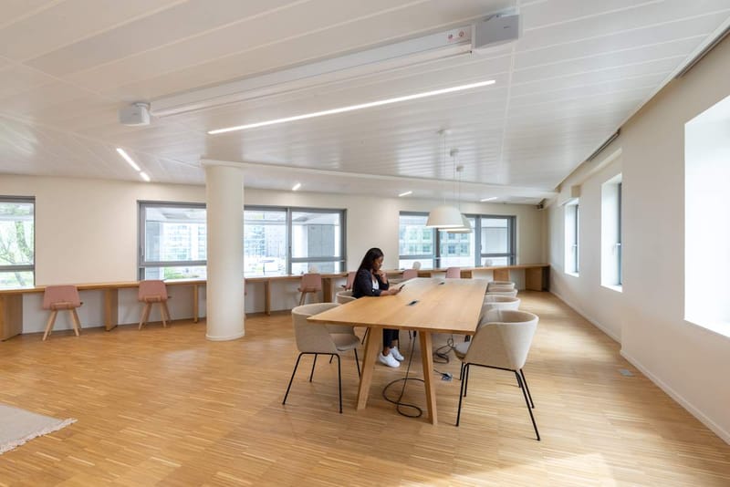 Spaces (Regus) - La Defense - Le Belvédère - 1/7 Cours Valmy - Puteaux - Paris image 11