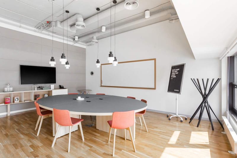 Spaces (Regus) - Maidan Plaza - 2 Maidan Nezalezhnosti - Kiev image 9