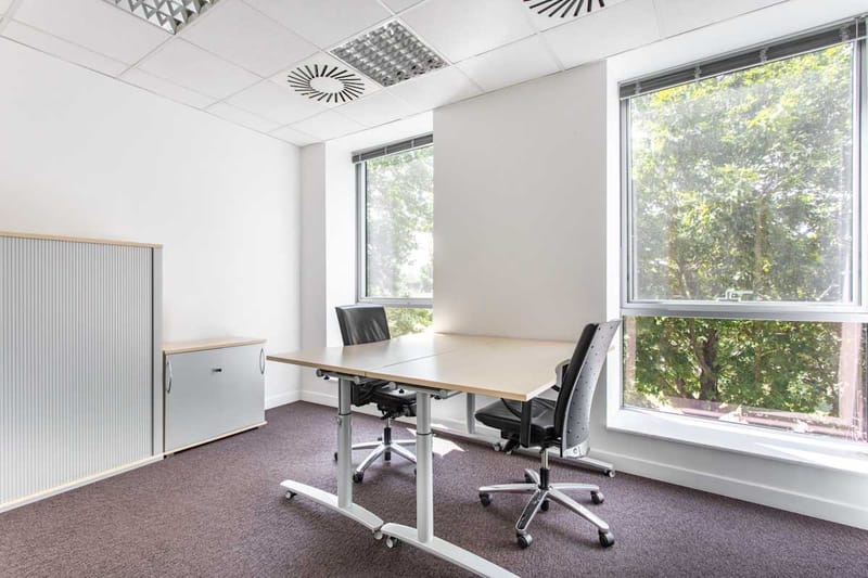 IWG (Regus) - GTC 19 Avenue - 38-40 Vladimira Popovica Street, 11070 - Belgrade image 4