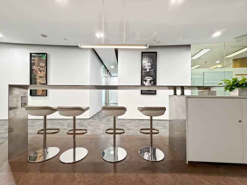 Regus - Raffles City - Xizang Middle Road, Shanghai image 18