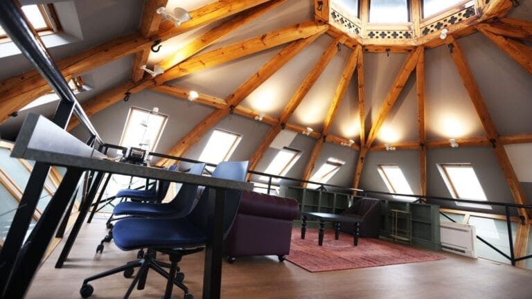Oxford Innovation Space - Blue Boar Court - 9 Alfred Street, OX1 4EH - Oxford image 3