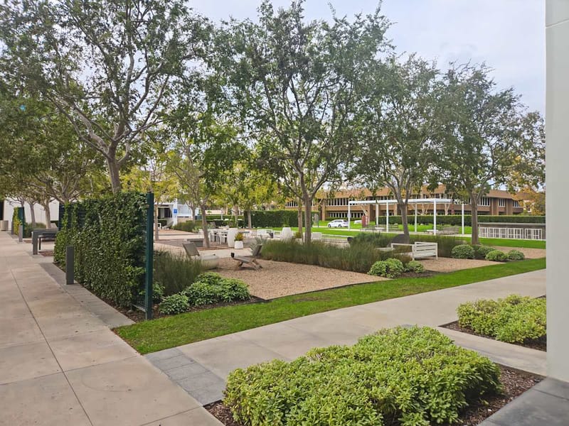 Regus - Newport LNR Plaza Center - Dove Street - Newport Beach image 11