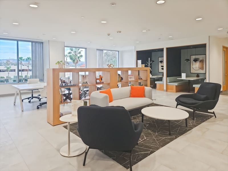 Regus - Newport LNR Plaza Center - Dove Street - Newport Beach image 5