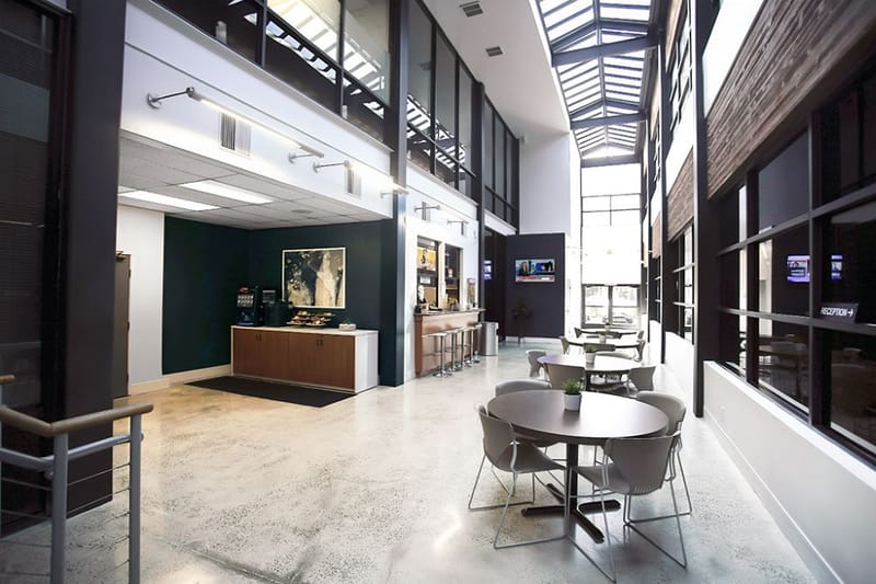 Premier Workspaces - AES - Irvine - CA - Airport Executive Suites - 2102 Business Center Dr image 3