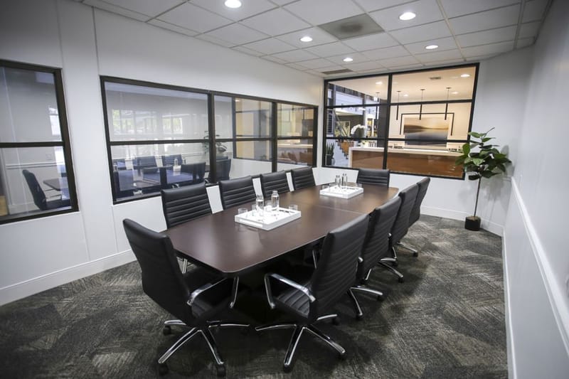 Premier Workspaces - AES - Irvine - CA - Airport Executive Suites - 2102 Business Center Dr image 4