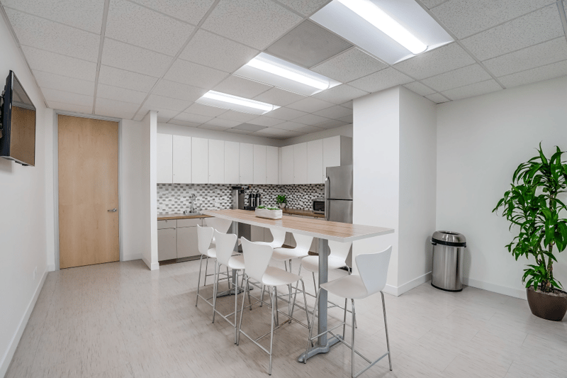 Barrister - 15303 Ventura Blvd - Sherman Oaks image 9