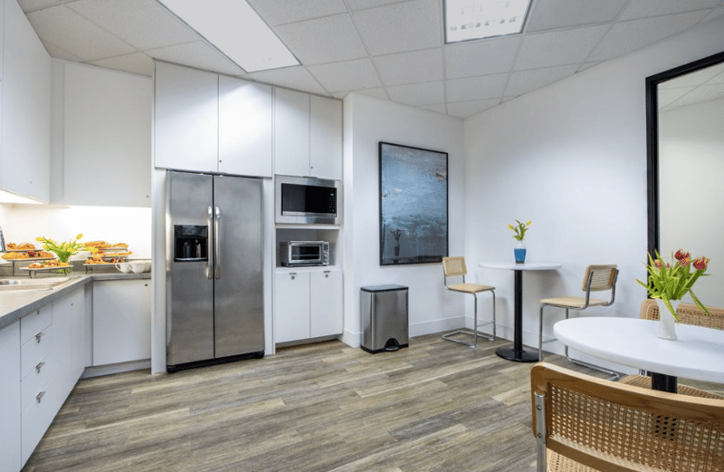 Premier Workspaces - CTR - Irvine - CA - Centerstone Plaza - Barranca Parkway image 3