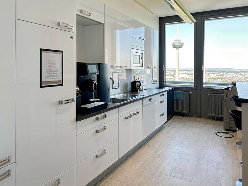 Regus - KolnTurm - Im Mediapark 8 - Cologne image 6