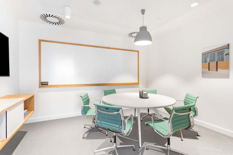 Spaces (Regus) - Albatros - Na Perstyne 342/1 - Prague image 9