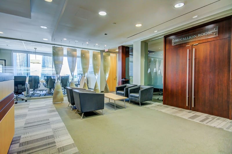 Intelligent Office - 77 City Centre Drive - Mississauga image 3