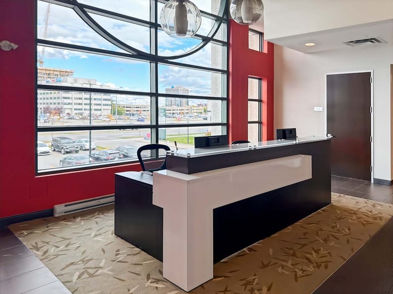 Regus - Daniel-Johnson Boulevard - Laval image 3
