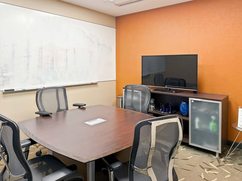 Regus - Daniel-Johnson Boulevard - Laval image 4