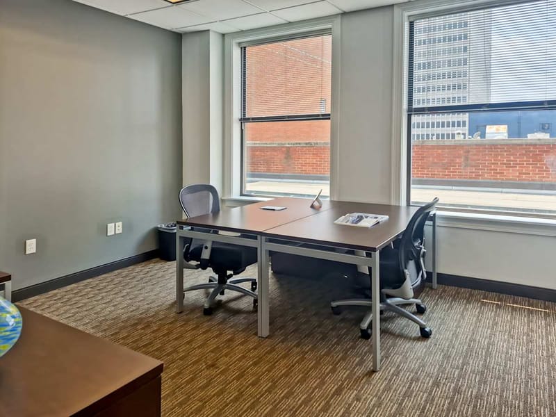 Regus - MET Building - S. Fourth Street - Louisville - KY image 10